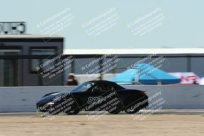 media/Oct-18-2025-PCA San Diego (Sat) [[653db1c827]]/1-Green/Session 5 Start Finish Pans/